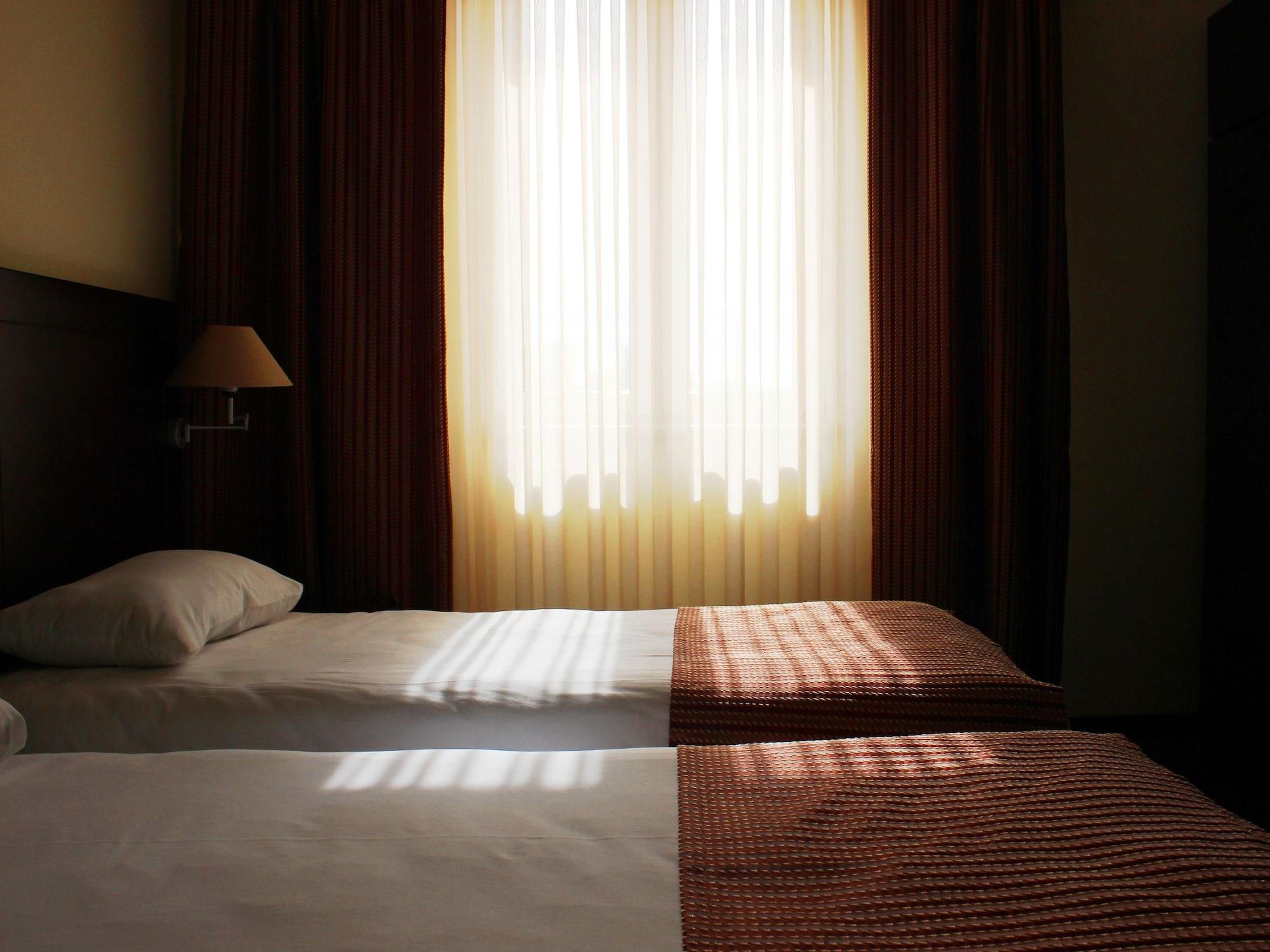 Europe Hotel Jerevan Buitenkant foto