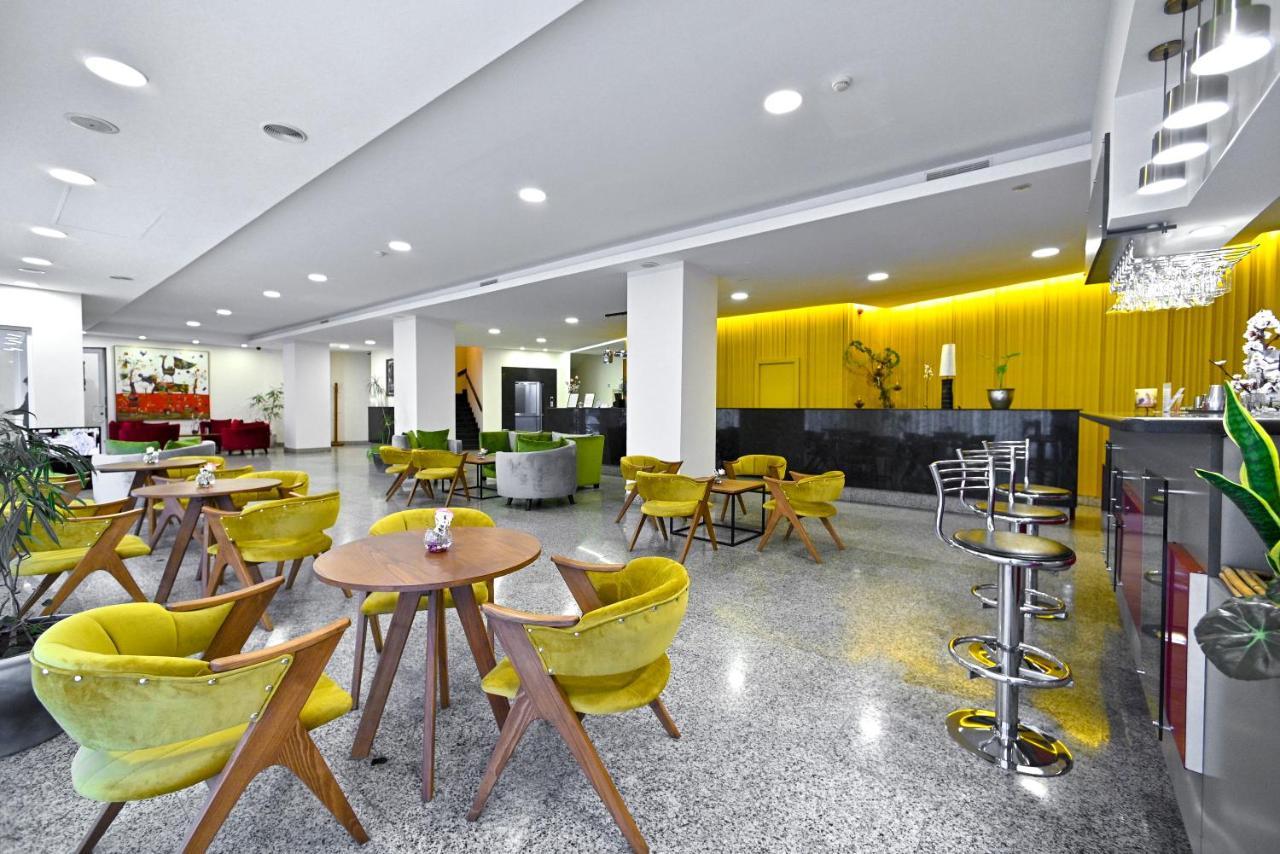 Europe Hotel Jerevan Buitenkant foto