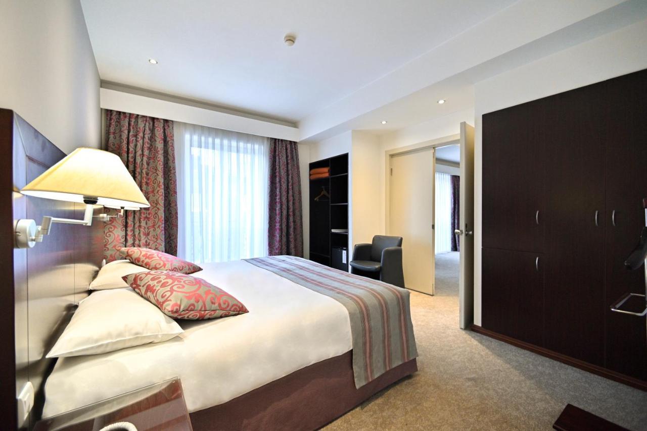 Europe Hotel Jerevan Buitenkant foto