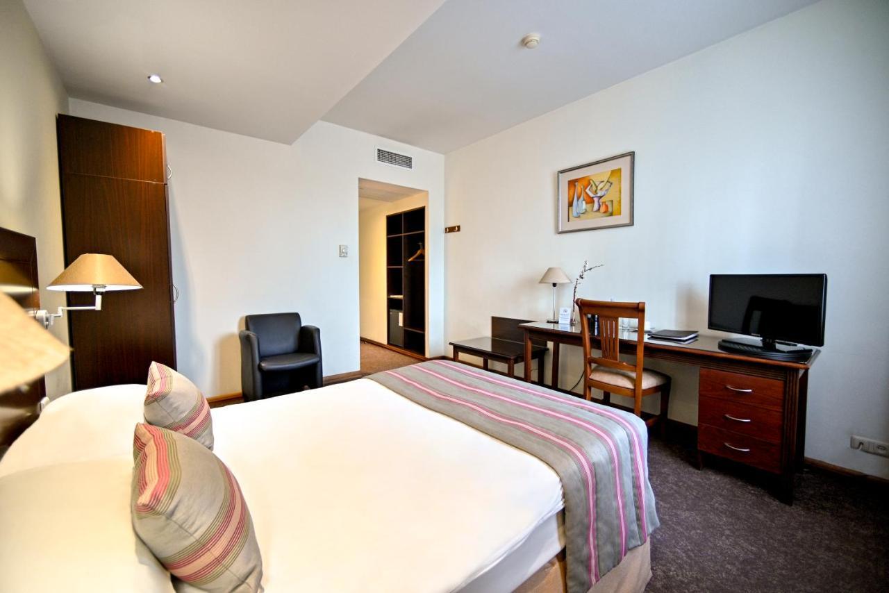 Europe Hotel Jerevan Buitenkant foto