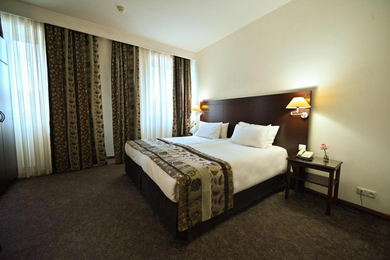 Europe Hotel Jerevan Buitenkant foto